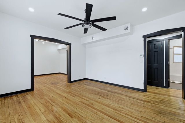 131 E 72nd Street 2E, Chicago, IL 60619