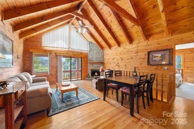 125 Apple Blossom Lane, Maggie Valley, NC 28751
