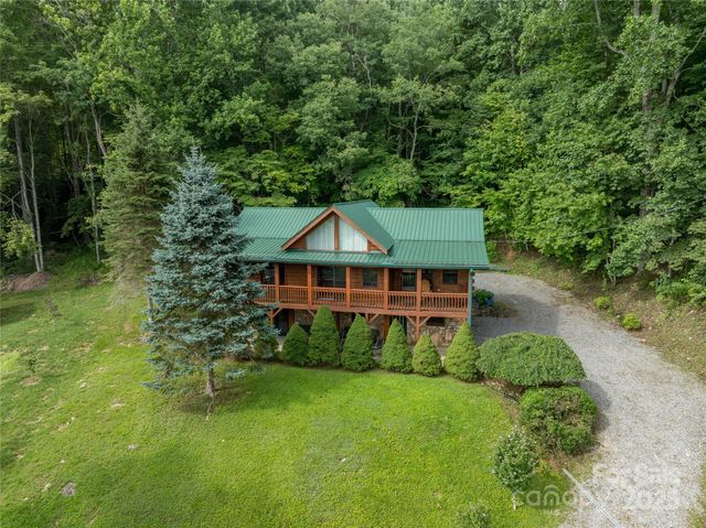 125 Apple Blossom Lane, Maggie Valley, NC 28751
