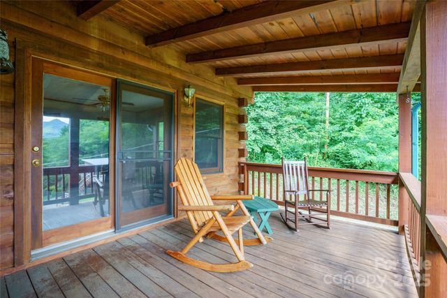 125 Apple Blossom Lane, Maggie Valley, NC 28751