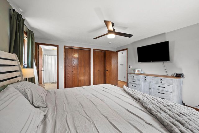 2130 KING JAMES DRIVE, Green Bay, WI 54304