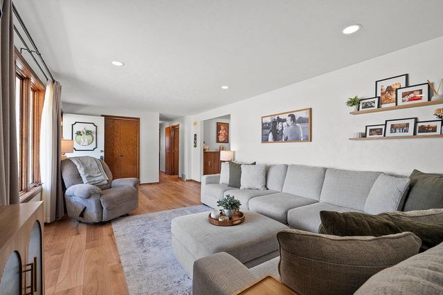 2130 KING JAMES DRIVE, Green Bay, WI 54304