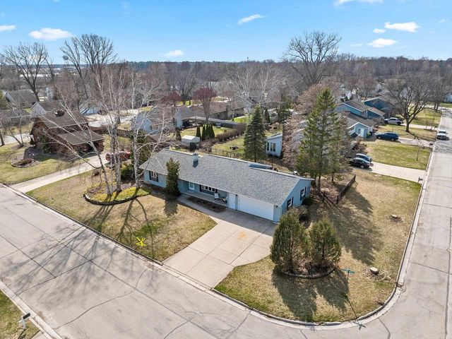 2130 KING JAMES DRIVE, Green Bay, WI 54304