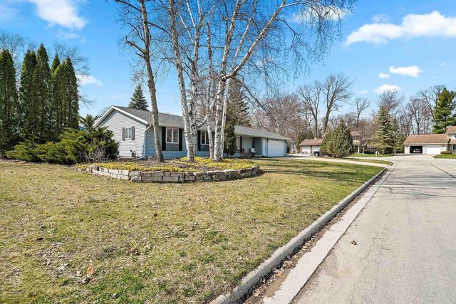 2130 KING JAMES DRIVE, Green Bay, WI 54304