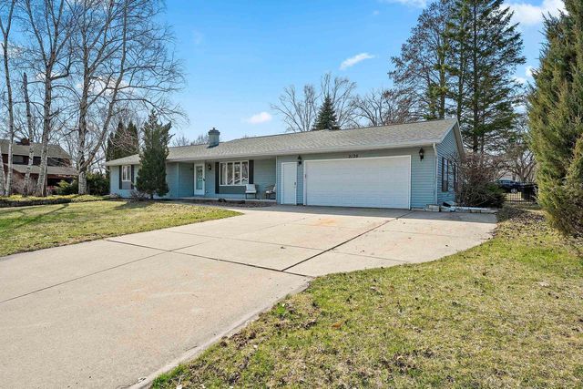 2130 KING JAMES DRIVE, Green Bay, WI 54304