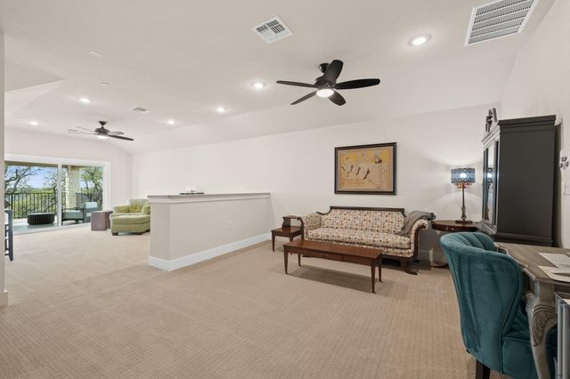 17109 Hattie TRCE, Austin, TX 78738