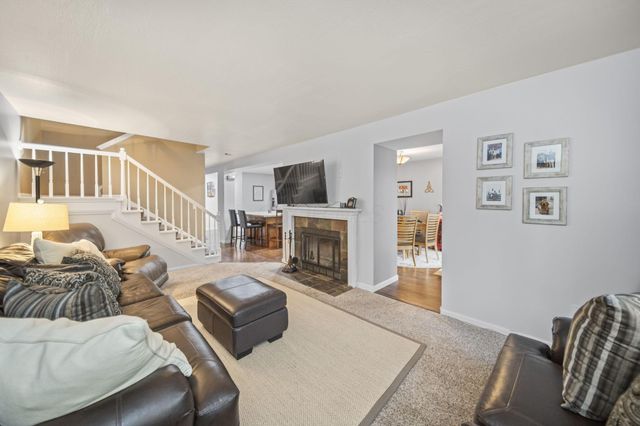 6752 Willow Grove Place E, Dublin, OH 43017