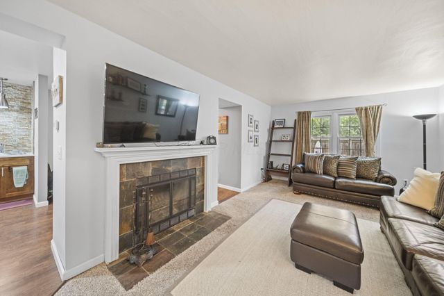 6752 Willow Grove Place E, Dublin, OH 43017