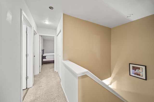 6752 Willow Grove Place E, Dublin, OH 43017