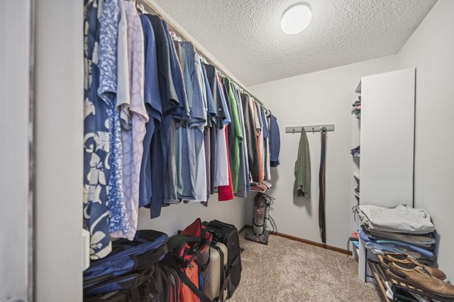 6752 Willow Grove Place E, Dublin, OH 43017