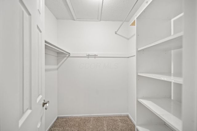 6752 Willow Grove Place E, Dublin, OH 43017