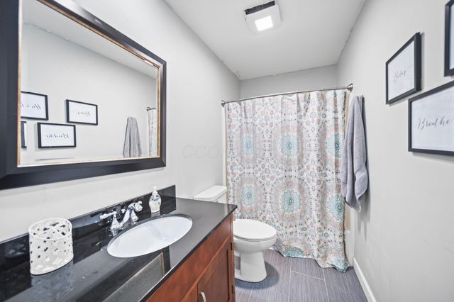 6752 Willow Grove Place E, Dublin, OH 43017