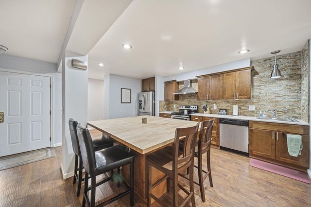 6752 Willow Grove Place E, Dublin, OH 43017