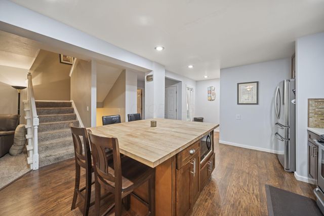 6752 Willow Grove Place E, Dublin, OH 43017