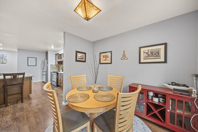 6752 Willow Grove Place E, Dublin, OH 43017