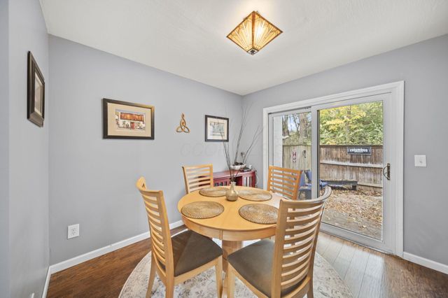 6752 Willow Grove Place E, Dublin, OH 43017