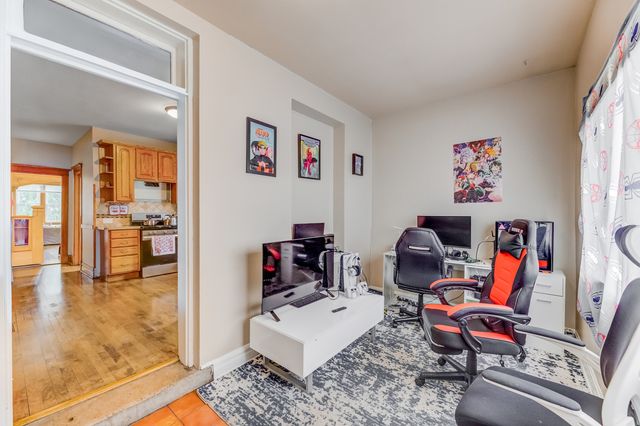 2232 S 59th Avenue, Cicero, IL 60804
