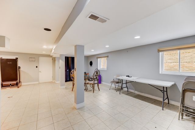 2232 S 59th Avenue, Cicero, IL 60804