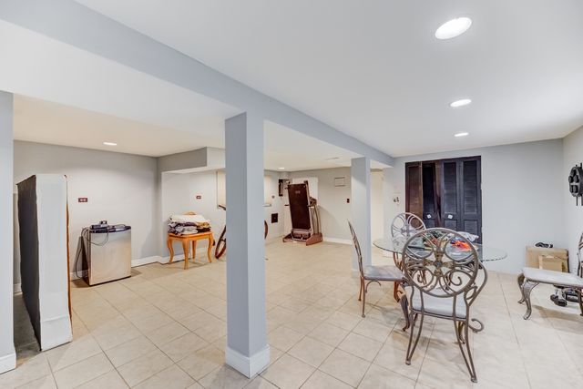 2232 S 59th Avenue, Cicero, IL 60804