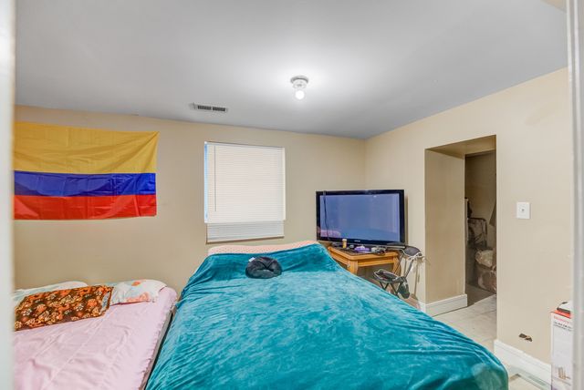 2232 S 59th Avenue, Cicero, IL 60804