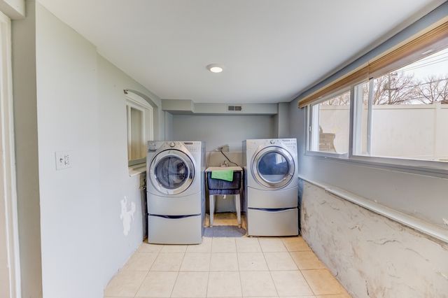 2232 S 59th Avenue, Cicero, IL 60804