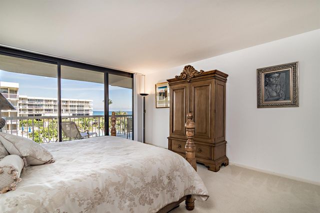 3300 S OCEAN Boulevard 303N, Palm Beach, FL 33480