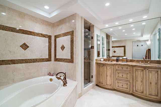 3300 S OCEAN Boulevard 303N, Palm Beach, FL 33480