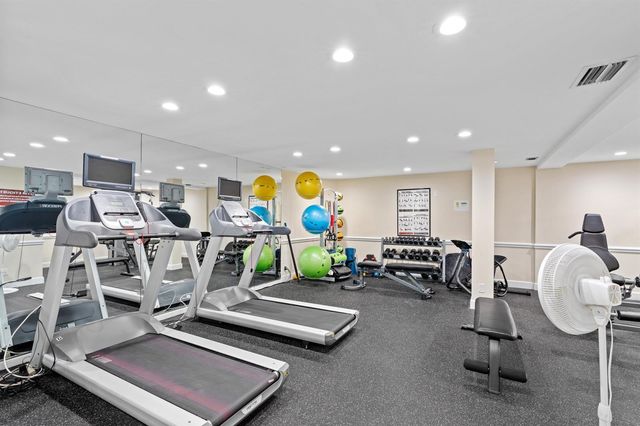 3300 S OCEAN Boulevard 303N, Palm Beach, FL 33480