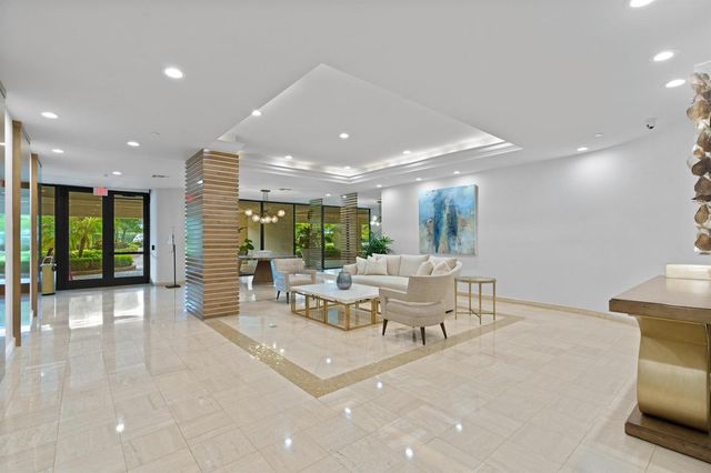 3300 S OCEAN Boulevard 303N, Palm Beach, FL 33480