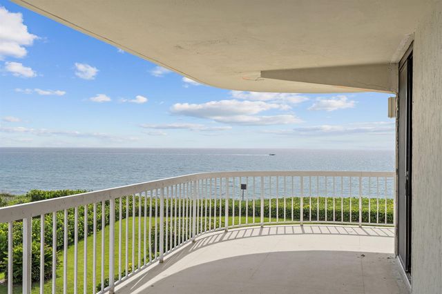 3300 S OCEAN Boulevard 303N, Palm Beach, FL 33480