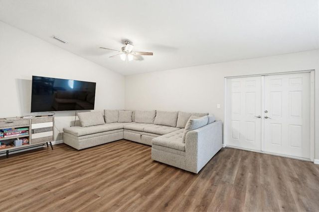 521 NW Colonial Street, Port St. Lucie, Port St Lucie, FL 34983