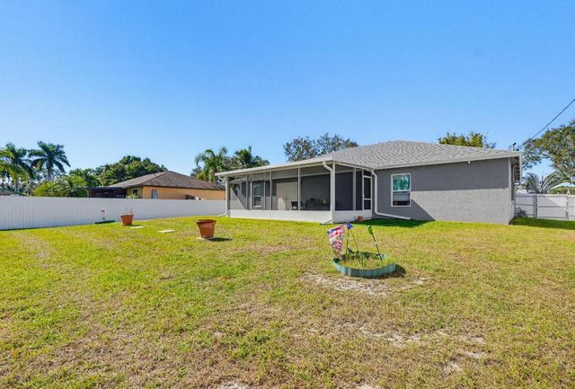 521 NW Colonial Street, Port St. Lucie, Port St Lucie, FL 34983