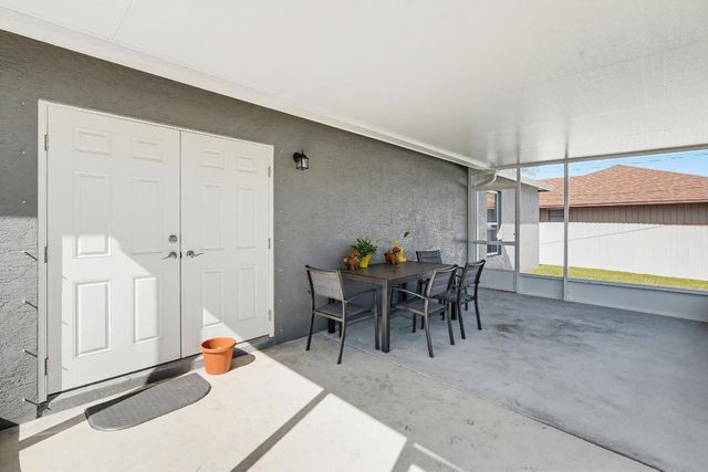 521 NW Colonial Street, Port St. Lucie, Port St Lucie, FL 34983