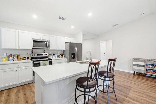 521 NW Colonial Street, Port St. Lucie, Port St Lucie, FL 34983