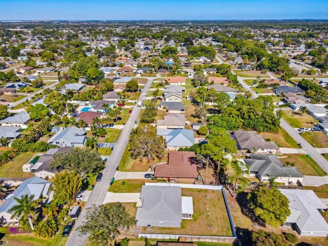 521 NW Colonial Street, Port St. Lucie, Port St Lucie, FL 34983