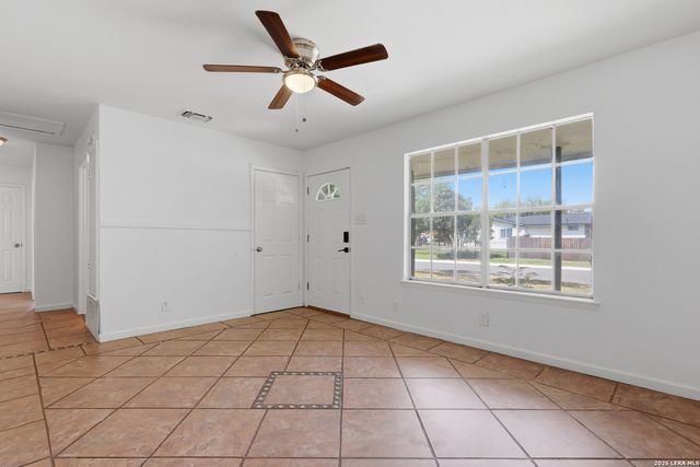 702 CRESTFIELD ST, San Antonio, TX 78227