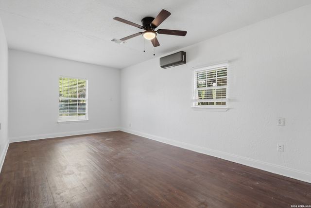702 CRESTFIELD ST, San Antonio, TX 78227