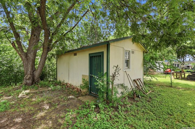 702 CRESTFIELD ST, San Antonio, TX 78227