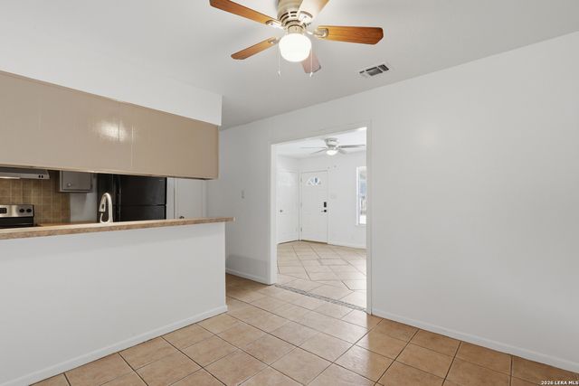 702 CRESTFIELD ST, San Antonio, TX 78227