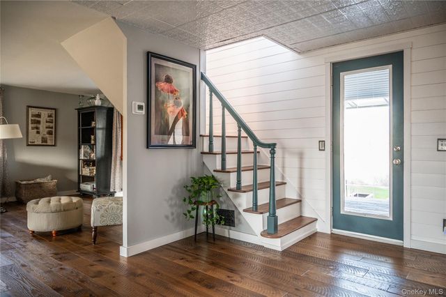 362 Onion Avenue, New Hampton, NY 10958
