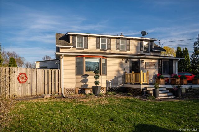 362 Onion Avenue, New Hampton, NY 10958