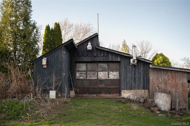 362 Onion Avenue, New Hampton, NY 10958