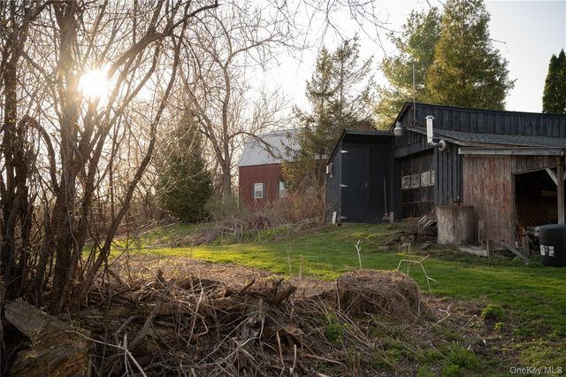 362 Onion Avenue, New Hampton, NY 10958