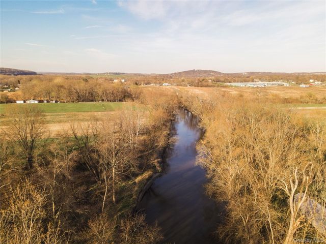 362 Onion Avenue, New Hampton, NY 10958