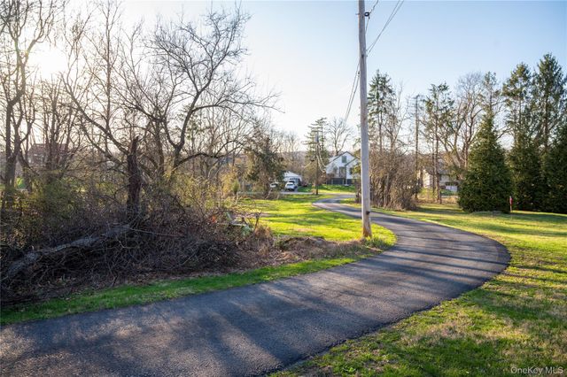 362 Onion Avenue, New Hampton, NY 10958