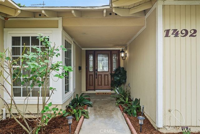 1492 Del Norte Drive, Corona, CA 92879