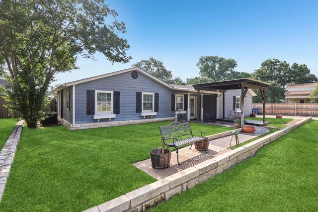 3703 Winding Way, Granbury, TX 76049
