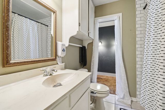 3703 Winding Way, Granbury, TX 76049