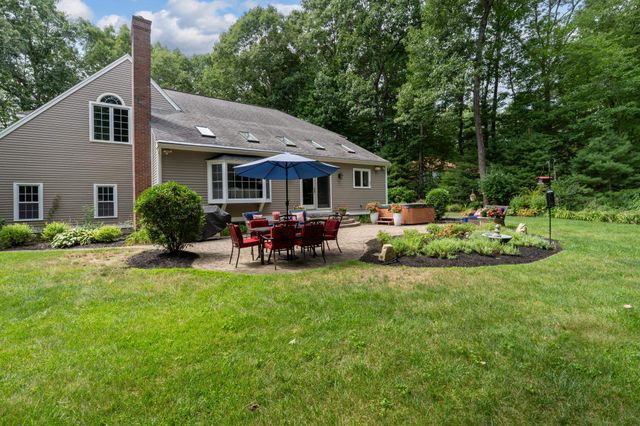 50 Gale Road, Hampton, NH 03842