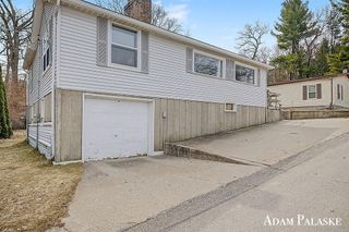 8457 Brower Lake Drive Ne, Courtland Twp, MI 49341